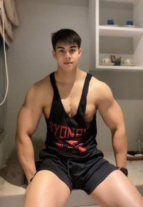 เปิดวาร์ป นายแบบหนุ่มหล่อ NAWIN WANNVONG งานดีเวอร์ เป้าแซ่บถึงใจ