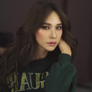 พลอย-เฌอมาลย์