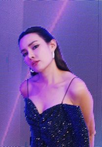 หญิง-รฐา-นักแสดงนักร้อง หญิง-รฐา-นักแสดงนักร้อง