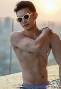 ต๊ะ-ตระการ-แว่น