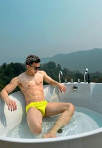 ต๊ะ-ตระการ-แสงแดด