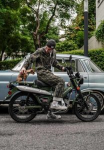 โทนี่-รากแก่น