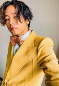 โทนี่-รากแก่น-เหลือง