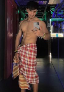 gof-loincloth gof-kiss