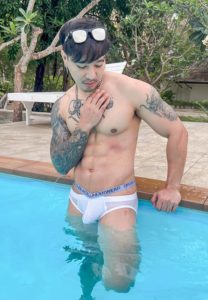 บอล-เมอร์ลิน-หล่อเท่