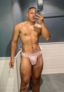 ปืน-อพิภัทรเชตฐ์-หล่อกล้ามแน่น