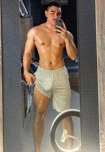 ปืน-อพิภัทรเชตฐ์-หล่อเป้าตุง