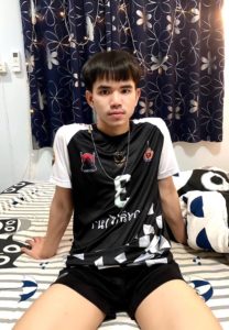 วงศธร-คูหาวัน-นักกีฬาเสื้อดำ