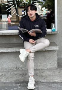 ว่าน-Holiday-คาเฟ่