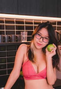 นุ๊ก เด็กแว่น-สวยใส นุ๊ก เด็กแว่น-สวยใส