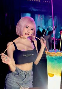 เมญ่า-ธันยกานต์-หุ่นแซ่บ