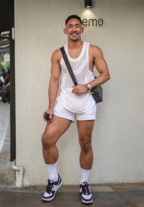 แก๊บ-ฐาปกรณ์-เสื้อกล้ามขาว