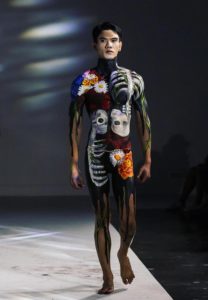 Aum-Chanin-เพ้นท์ตัว