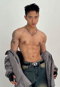 Hóa-Trần-ขาว