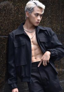 Hóa-Trần-หล่อมาก