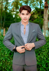 Kevin-Kevin-ใส่สูท