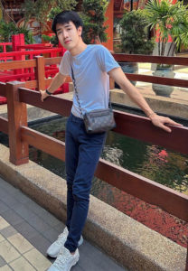 Nut-Jhansombat-เสื้อยืดขาว