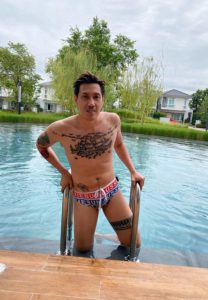 ศุภชัย-นุ่มยองใย-pool