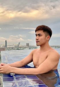 อาร์ม-ธีรกิจ-เผลอ