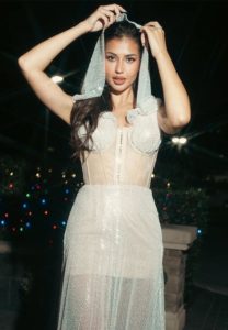 แอนโทเนีย-โพซิ้ว-สวยเกิน