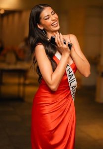 แอนโทเนีย-โพซิ้ว-สวยเก๋