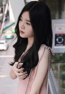 พลอย-ชนิดา-Cute