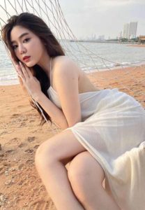 พลอย-ชนิดา-แซ่บ