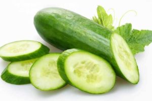 ขอบตาดำ-แตงกวา