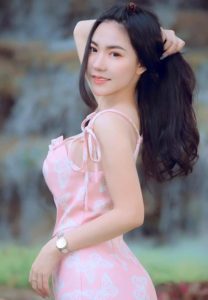 น้องพลอย-สวยเก๋ น้องพลอย-สวยเก๋