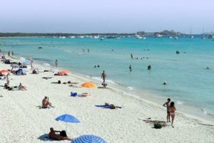 หาดเปลือย-Es-Trenc-ทะเล