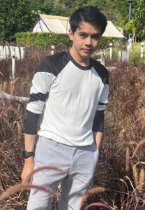 แอ๊ป-จักรกริชชัย-เสื้อแขนยาว