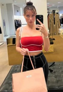 Lana Rhoadess-เซลฟี่