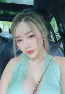 Oil-Jaruwan-800cc-Beautiful