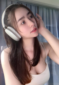 Jaruwan Satoa AloHa-เน็ตไอดอลสาวสวย