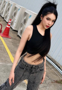 Janet-Kanyalaks-ลุคเท่