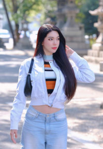 Janet-Kanyalaks-ลุคเรียบร้อย