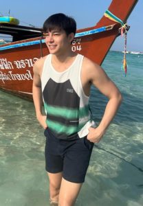 Kissada-Pinyojit-เน็ตไอดอลแขนล่ำ