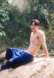 Natchanon-เน็ตไอดอลกล้ามแซ่บ