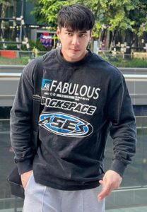 Shira-Theo-หน้าหล่อ