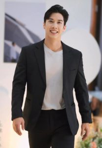 Thanachai-Bank-ยิ้ม