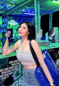 Arisara-Chaleawkij-สายปาร์ตี้