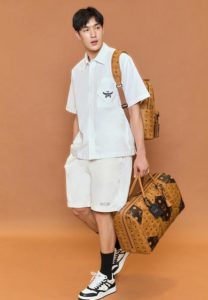 Tee-Wongsajaem-ถ่ายแบบ