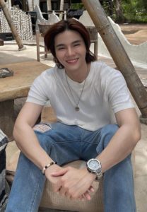 Piyawat-ยิ้มหวาน