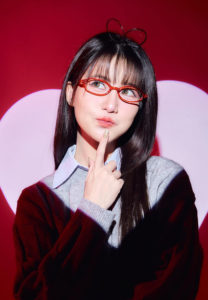 Chawanya-ใส่แว่น