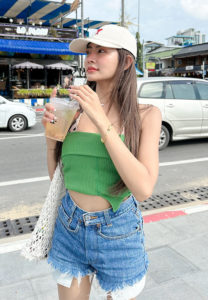 New-Natcha-ใส่หมวก