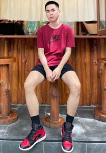 รัฐติพงษ์-มางาม-เสื้อแดง