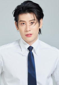 Thawarot-Rukiatchai-ใส่สูท