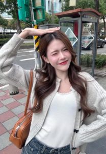 Mikkkky-Beautiful-chic