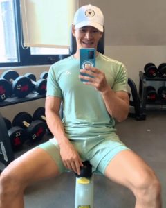 Art'Surin Reunreing ชุดเขียว Art'Surin Reunreing ชุดเขียว