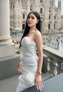 ยูอิ-กรูส์จริงจาย-เที่ยวต่างประเทศ